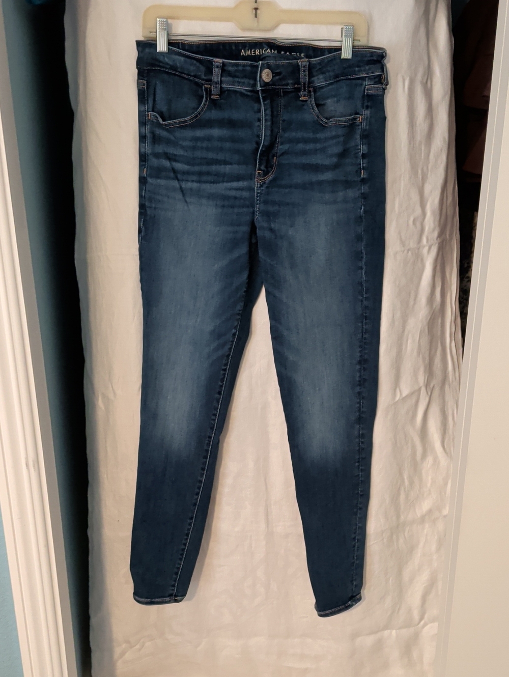 American Eagle Outfitters Skinny Jeans in Dark Blue Wash